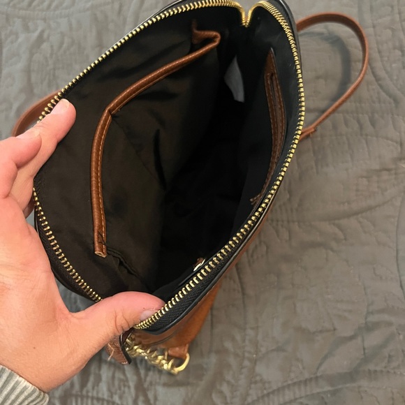 Madden girl purse- like new condition - Picture 4 of 4